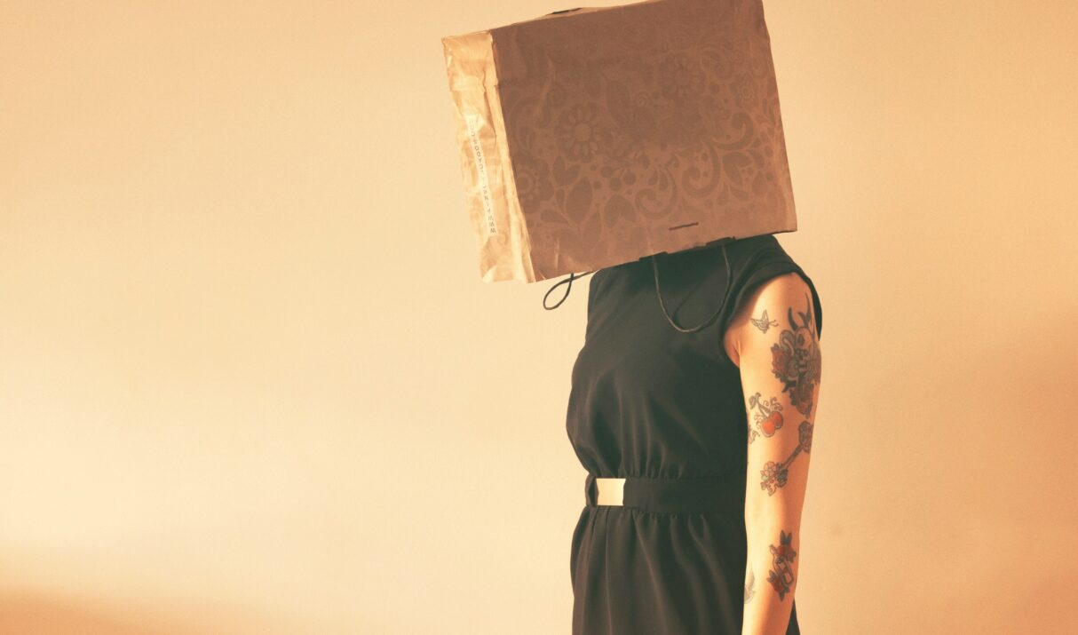 The Mirroring Of Modern Consumerism and the Gilded Age